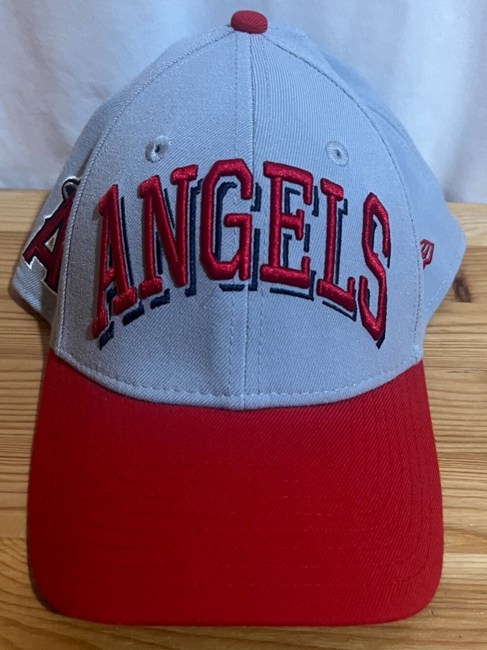 Los Angeles Angels Hat Medium-Large Red Gray New Era 39THIRTY Used Good Conditio